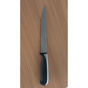J.A. Henckels International
Everedge Plus‎ Stainless Steel
 6” Knife 15520-120